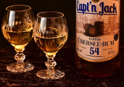 个人封酒，如何选到不“过度包装”的礼盒？ | 上海包装专家指南