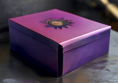 UV上光包装定制指南：提升30%货架竞争力的工艺解析