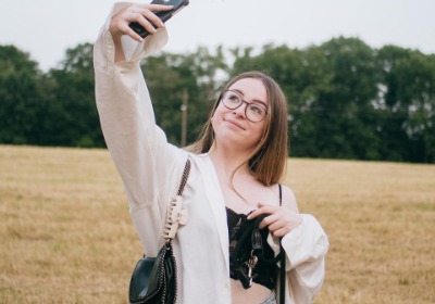 从Z世代消费数据看，包装的社交属性已成胜负手