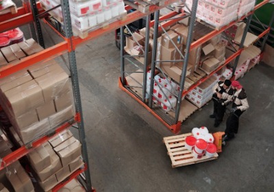 你的产品在海外仓被压坏，可能只差这一层缓冲结构