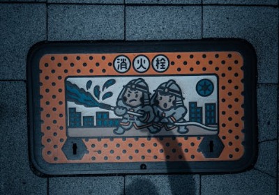 奢侈品包装盒防伪工艺与材质标准的工程解析