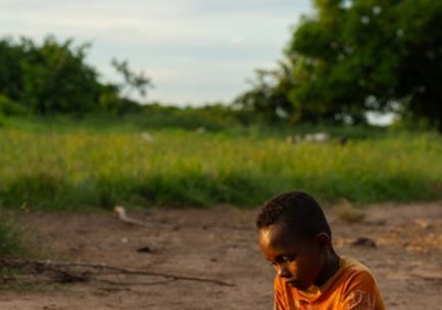 微瓦楞结构在轻奢品缓冲中的力学仿真与选型标准