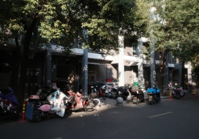 杭州新餐饮的包装困局：如何用一款盒子兼顾品牌溢价与环保合规