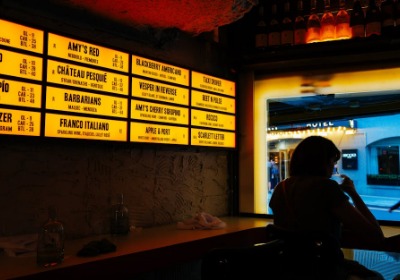 潮鞋店老板：靠鞋盒设计，复购率涨了40%