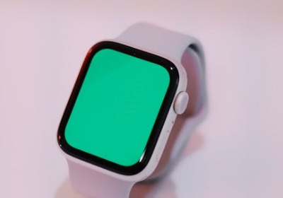 别再凑合：为你的爱表定制一个专属“表盒”。