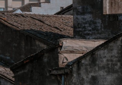 揭秘：新消费品牌如何用异形天地盖引爆快闪客流