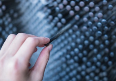 触觉反馈材料在提升包装开箱体验中的应用原理