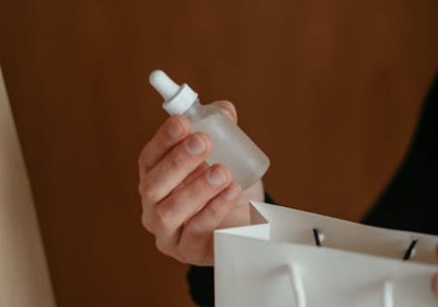 原料展上，客户为何总带走我们的样品盒？