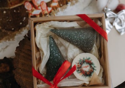 美妆品牌展位人气高？伴手礼盒是幕后推手 | 2026年展会营销新趋势