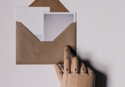 别再只盯印刷了，这三个工艺细节才是高级感关键