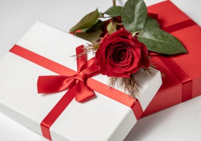 保健品礼盒：如何用包装材质打消送礼疑虑？