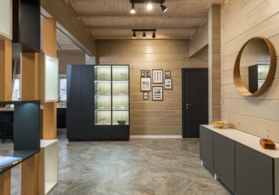 从1个到1000个：定制展示柜的成本曲线与决策模型