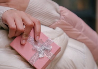 情人节礼盒销量洞察：为何高端内衣品牌都选择双层结构？