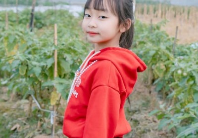 源头工厂揭秘：为何你的小单定制总被加价