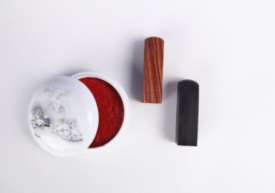 胶印与数码印刷在包装盒色彩还原度上的量化对比分析