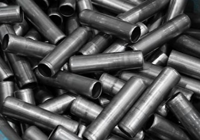 探讨铁管材质在工业风礼品包装中的创新应用