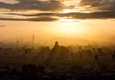 UV逆向局部上光工艺在增强品牌符号记忆中的应用标准