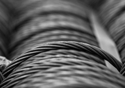 商务礼盒结构设计中抗压强度与堆码层数计算模型