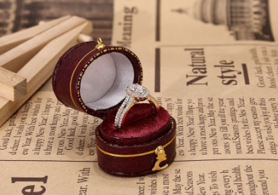 戒指包装盒：2026年行业趋势、选购指南与商业启示