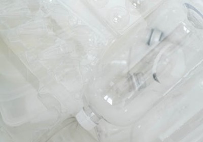 PLA可降解材料在高端礼品包装中的热成型工艺与阻隔性能研究