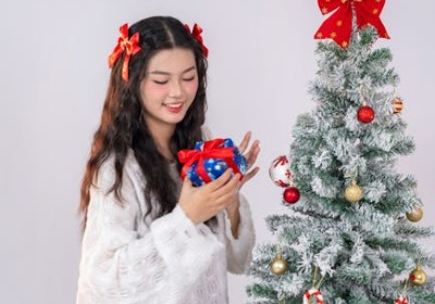 一张贺卡如何让节日福利预算的感知价值翻倍？