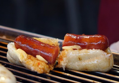 化妆品包材视觉库：基于材质与工艺的分类索引方法