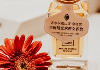 包装材质选错，你的高端香水正在悄悄“漏气”