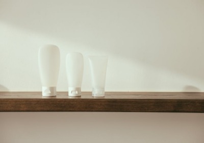 从一张卡纸到成品礼盒：简易化妆品包装DIY全流程拆解