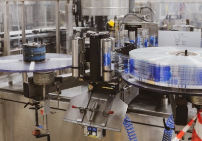 包装线提速40%？探访佛山工厂的自动化改造现场