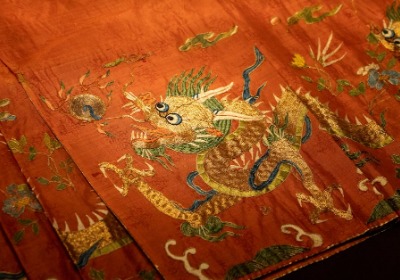 缂丝纹样在特种纸面烫印中的工艺适配性与效果控制