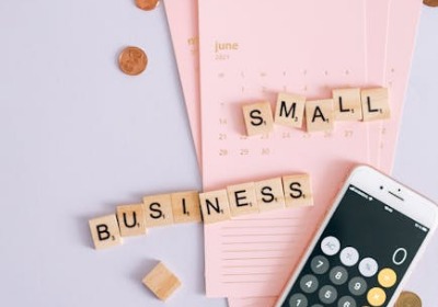 中小企业库存风险防控：从大规模采购转向小批量定制趋势