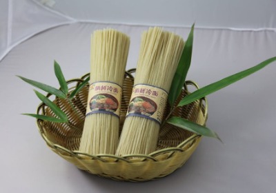 葡萄冷链运输防震透气实测：蜂窝纸与EPE对比，含水率控制竟能延长保鲜期3天？